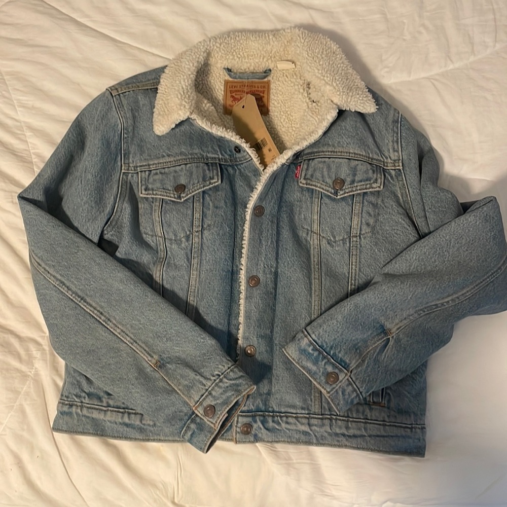 Brand new Levi’s trucker jacket